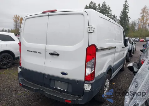 2018 Ford Transit-250 из США, поврежденный, VIN 1FTYR1YM8JKA35302